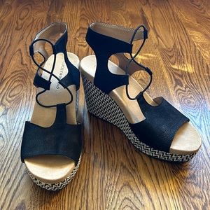 Lucky Brand Wedge Sandals